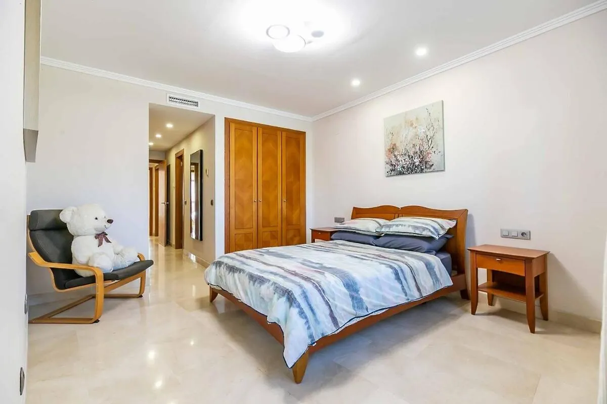 123- Ideal Apartment With Views, Pool, Sauna And Gym 베날마데나코스타