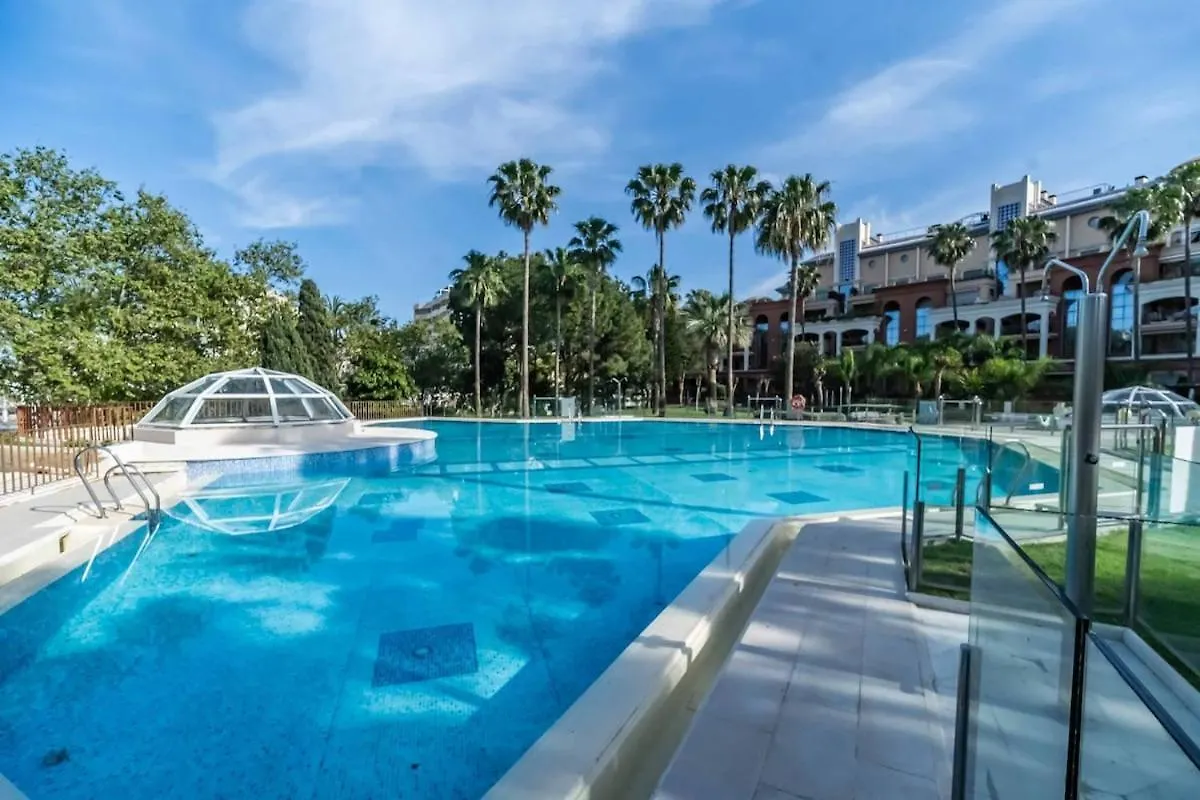 123- Ideal Apartment With Views, Pool, Sauna And Gym 베날마데나코스타