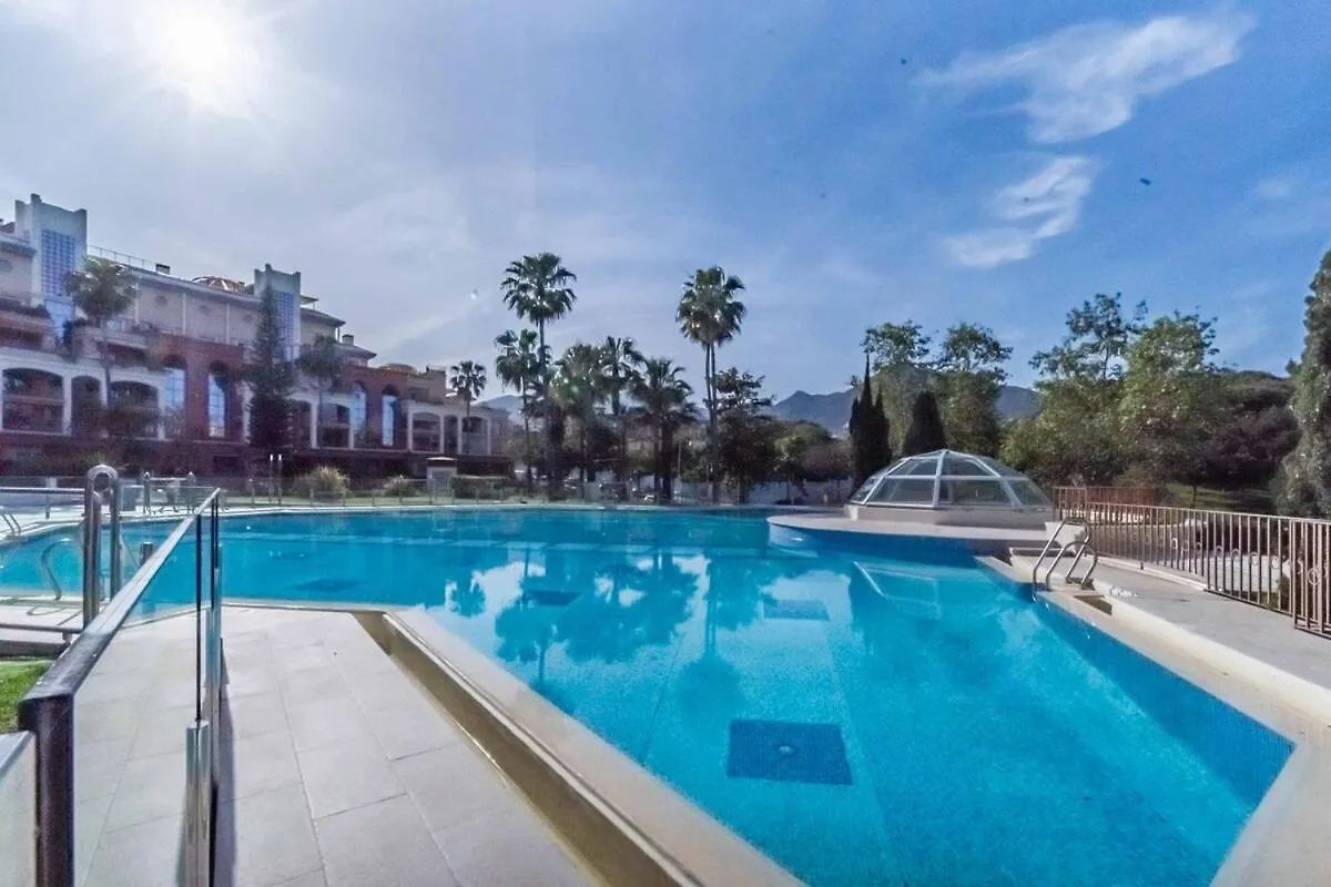 123- Ideal Apartment With Views, Pool, Sauna And Gym 베날마데나코스타