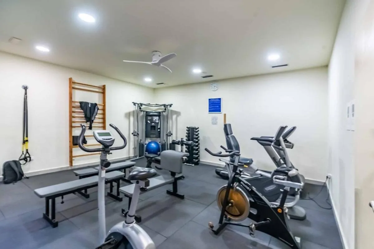 123- Ideal Apartment With Views, Pool, Sauna And Gym 베날마데나코스타
