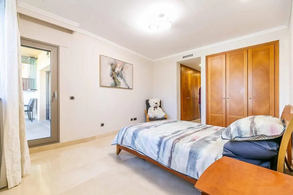 123- Ideal Apartment With Views, Pool, Sauna And Gym Benalmádena Spanien
