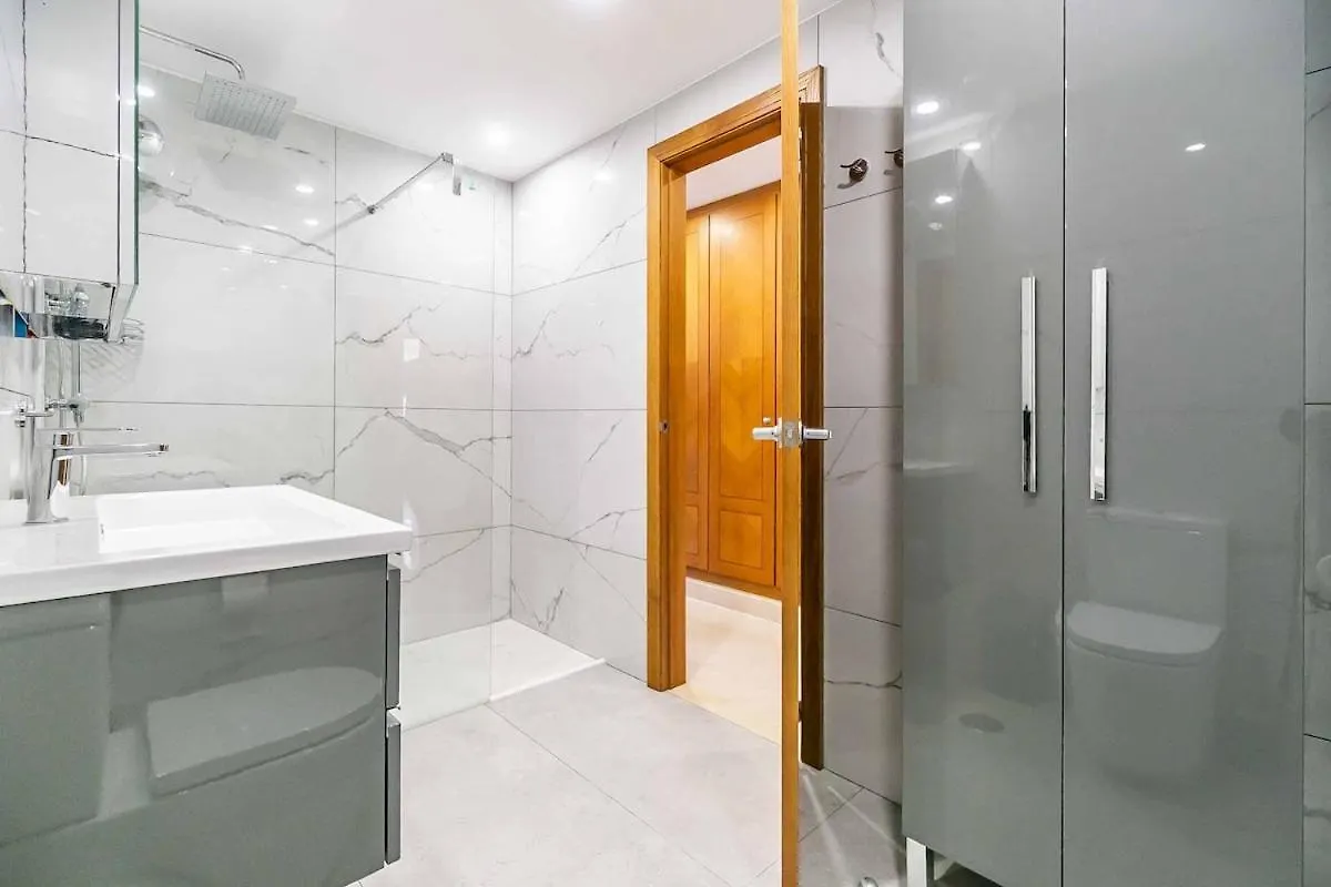 123- Ideal Apartment With Views, Pool, Sauna And Gym 베날마데나코스타 스페인