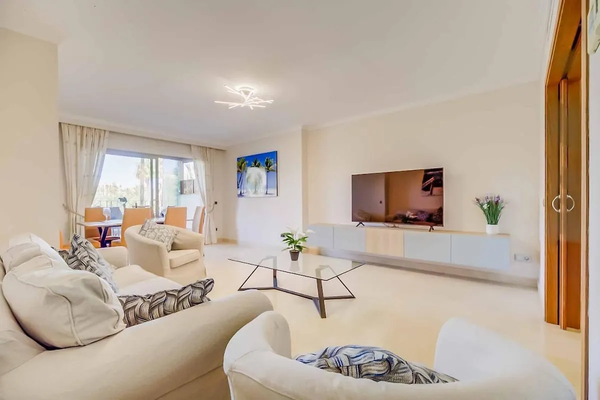 123- Ideal Apartment With Views, Pool, Sauna And Gym 베날마데나코스타